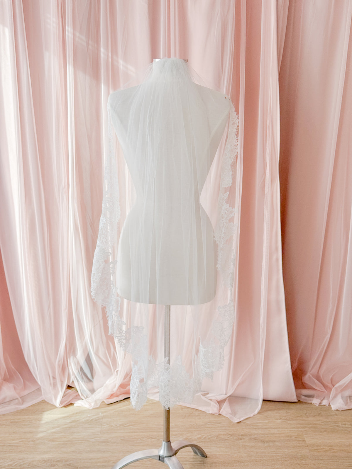 The "Tyler" Gathered Lace Veil