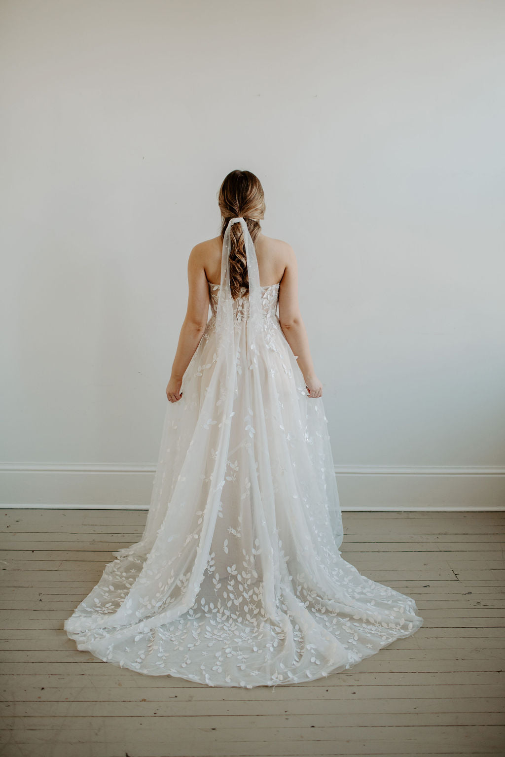 Soft Beaded Pearl Veil Hair Tie For Ponytail, Bun, Simple Raw Edge