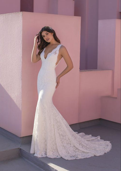 Orense by White One by Pronovias (Size 12)