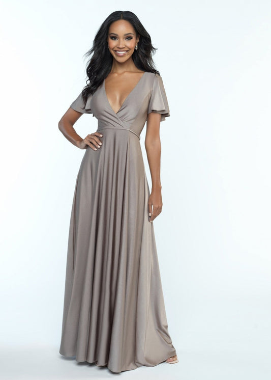 Full body view of Allure 1677