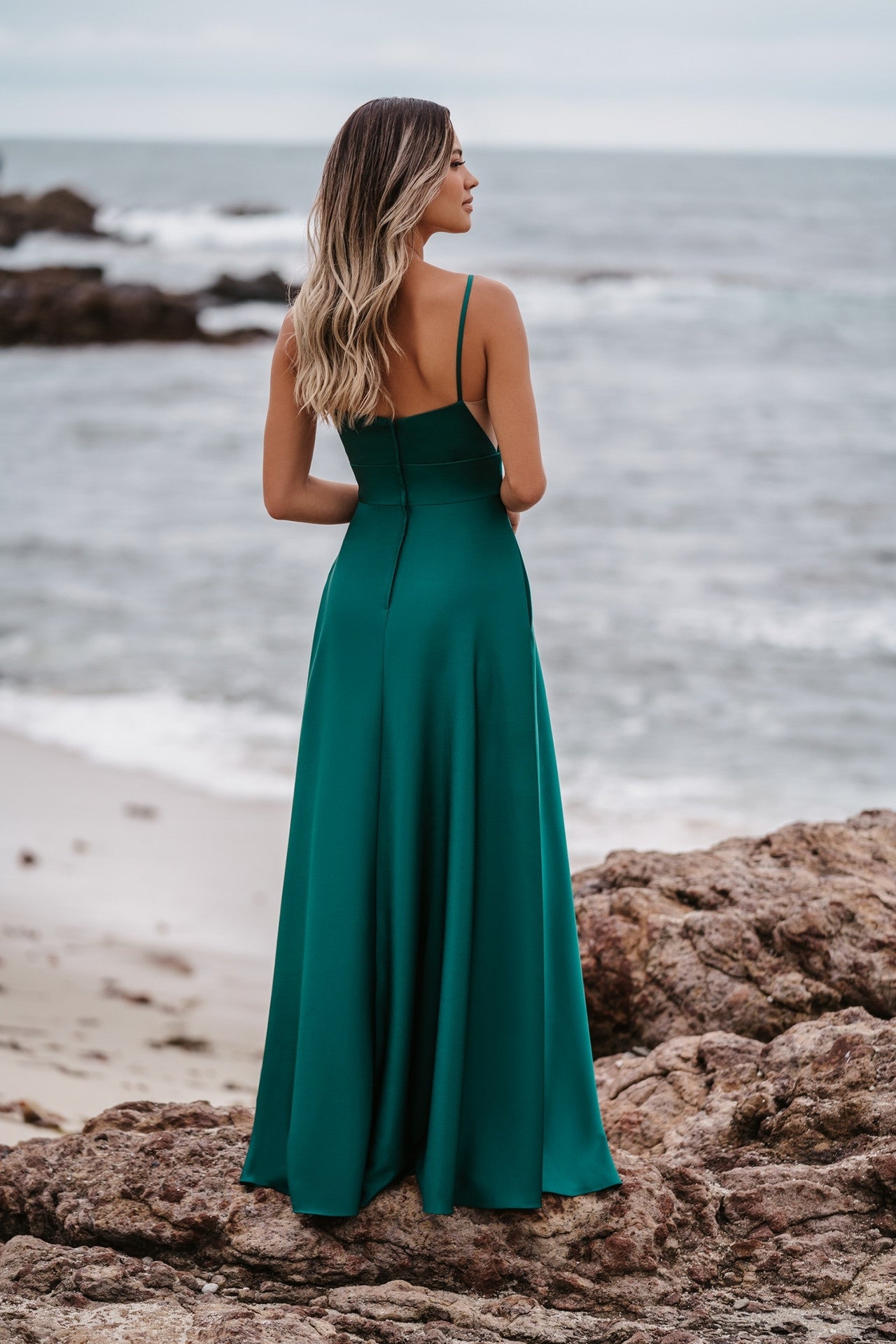 Back view of Allure 1707