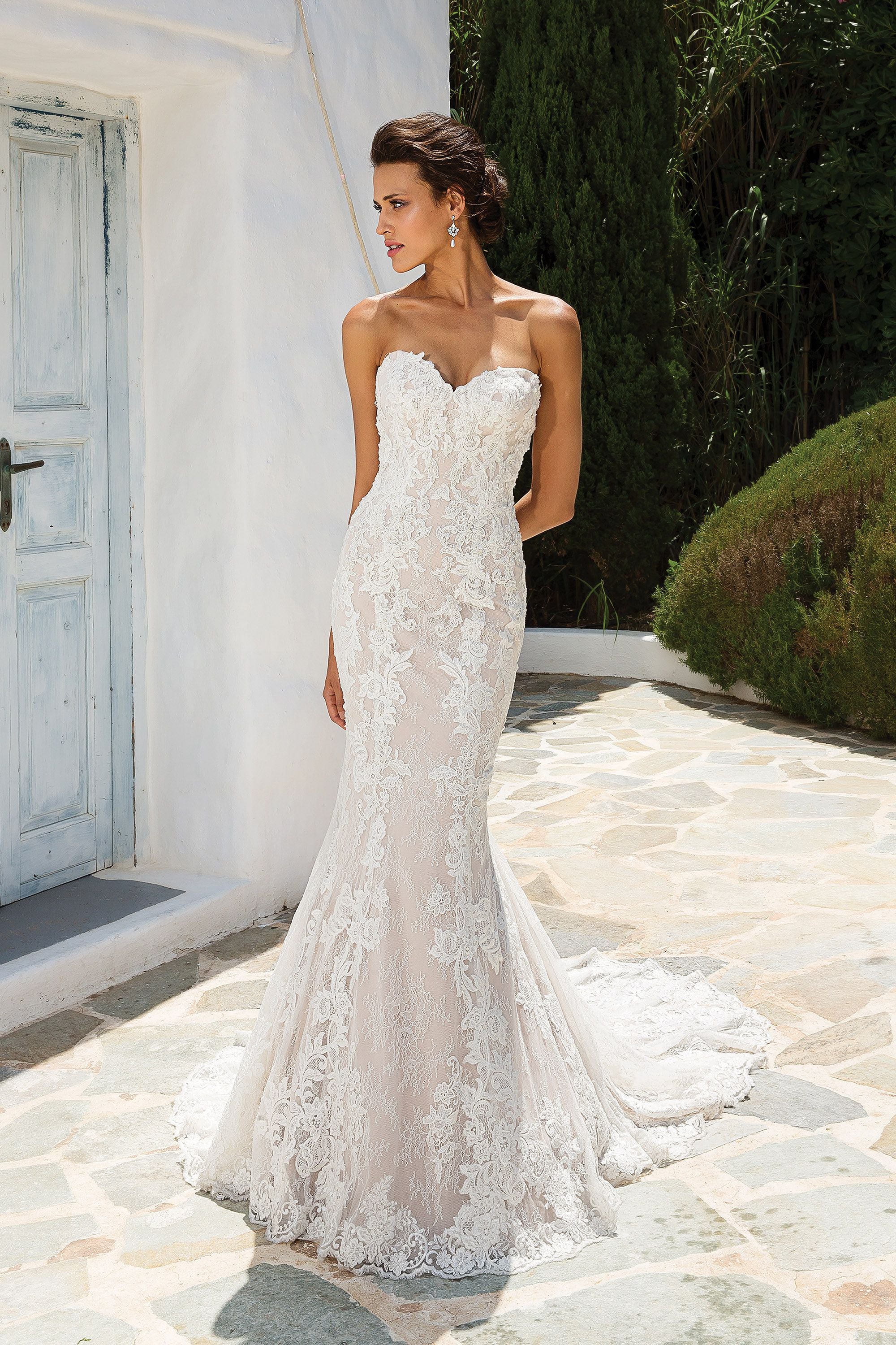 8920 by Justin Alexander Style (Size 16)