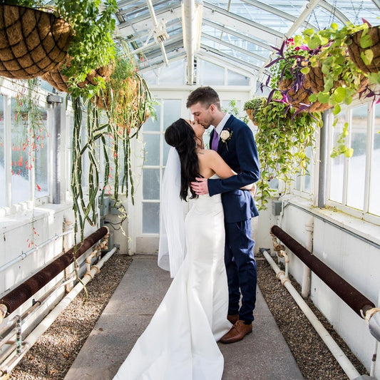 Raw Edge Fingertip Length Veil - NKIN