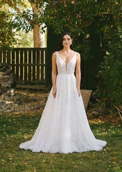 Marisol by Lis Simon (Size 10)