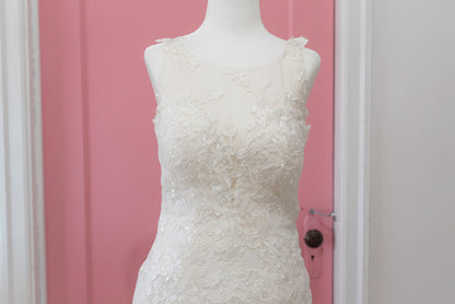 Layered Lace with Asymmetrical Neckline (Size 10) - NKIN