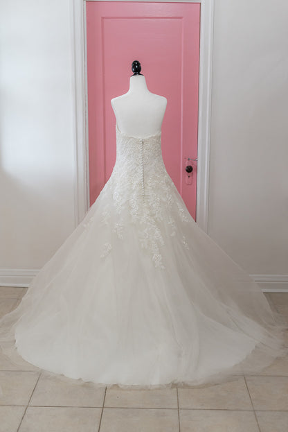 Sincerity by Justin Alexander (Size 16) - NKIN