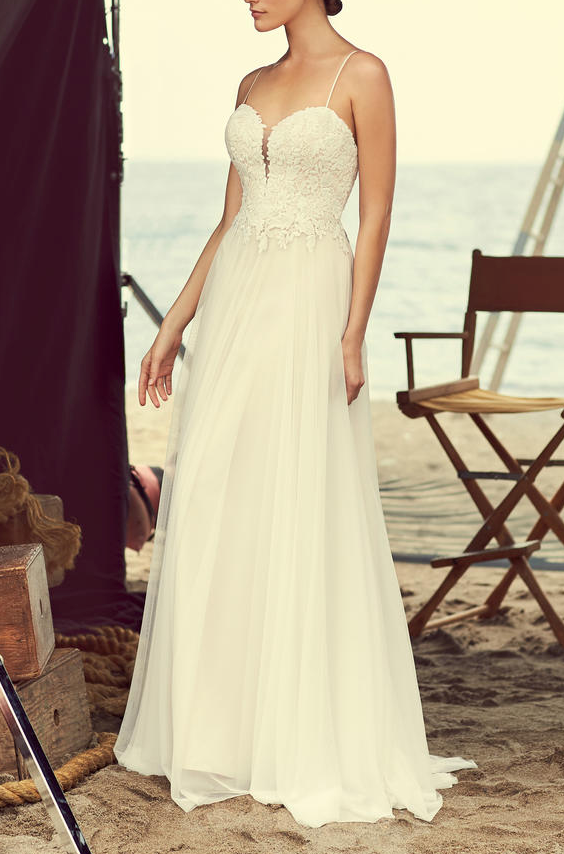 Sweetheart Lace Bodice 2180 by Mikaella (Size 4)