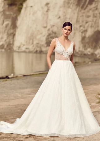 Style 2114 by Mikaella (Size 10)