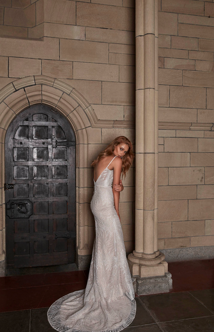 Roane by Evie Young (Size 10 & Size 20)