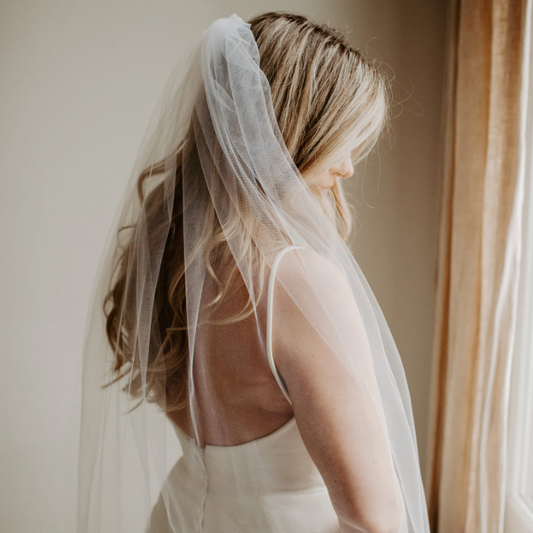 Knee Length Raw Edge Veil