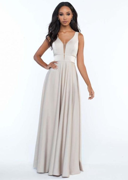 Full body front view of Allure 1683