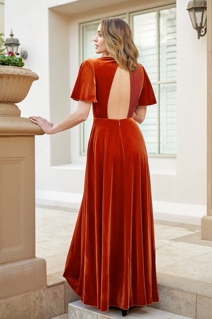 Full back view of Jasmine B233071
