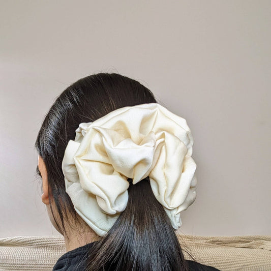 Off White Oversized Scrunchie