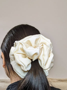 Off White Oversized Scrunchie