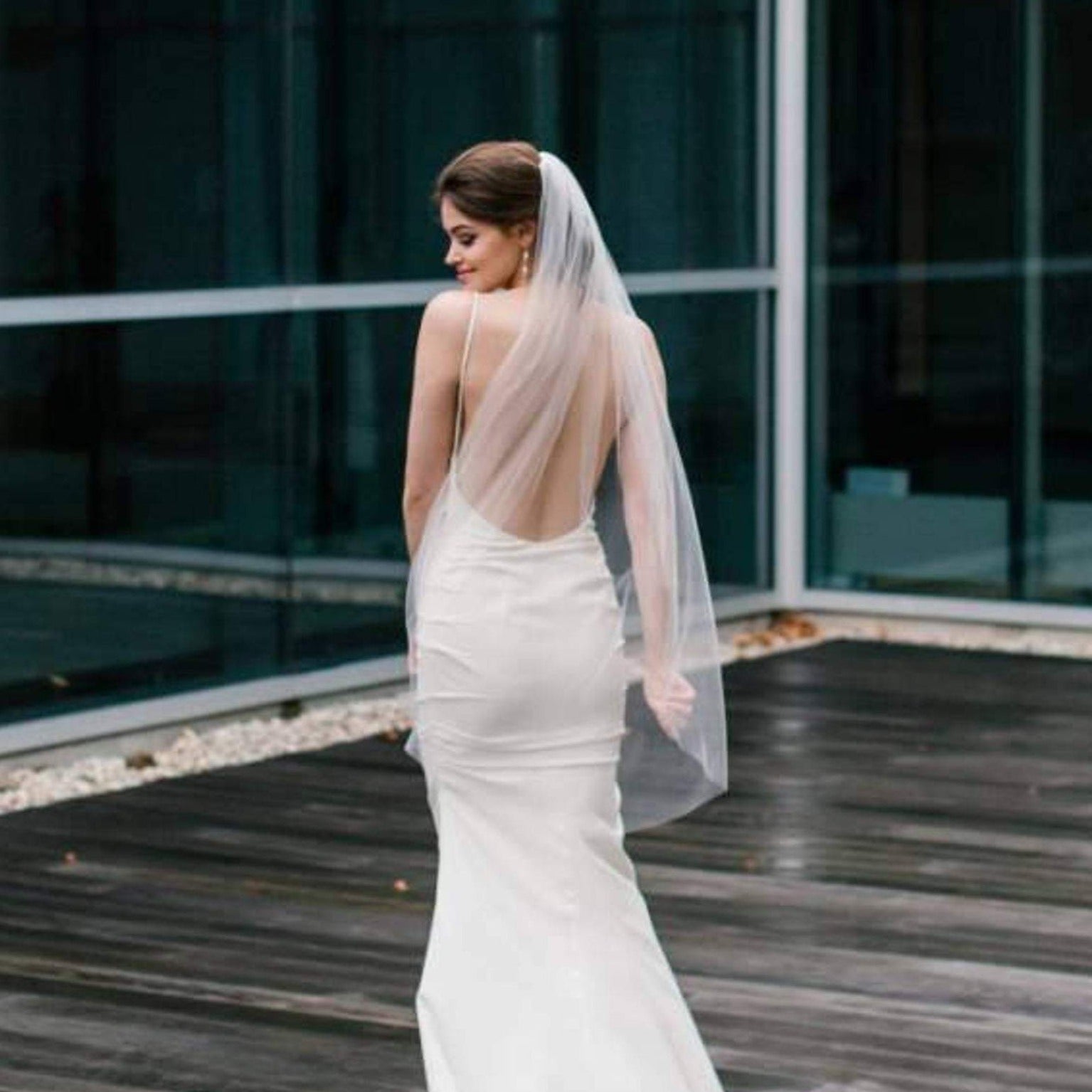 Raw Edge Knee Length Veil - NKIN