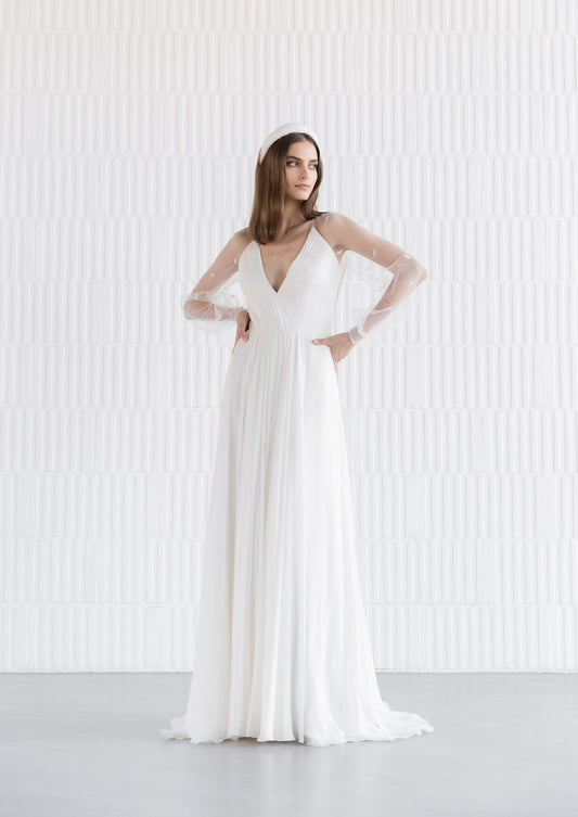 Juliette by Divine Atelier size 12 - full body front view.