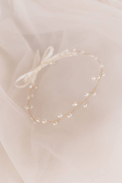 "Livie" Minimalist Gold, Pearl & Satin Vine 60986209 - NKIN